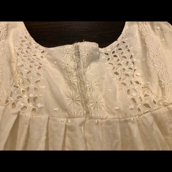 Forever 21 Eyelet Lined Tank Top - Picture 3 of 6